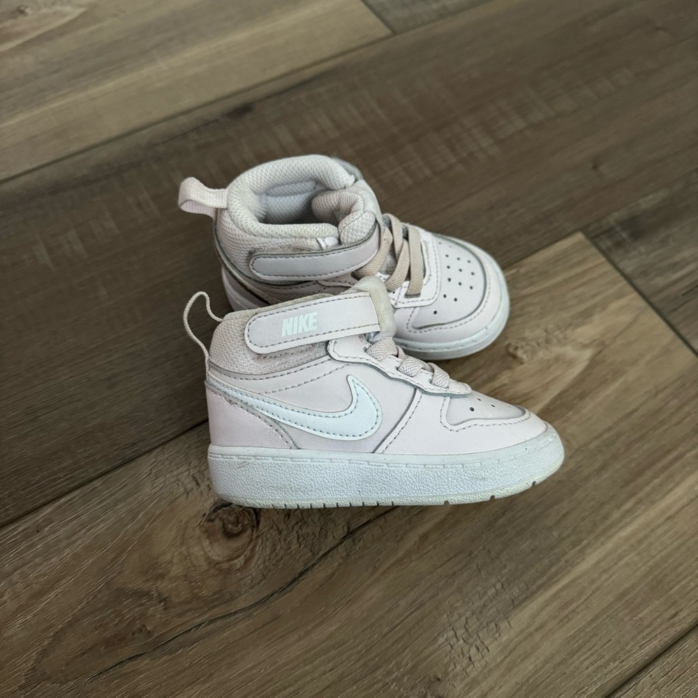 Nike Kids Shoes in Light Pink and White